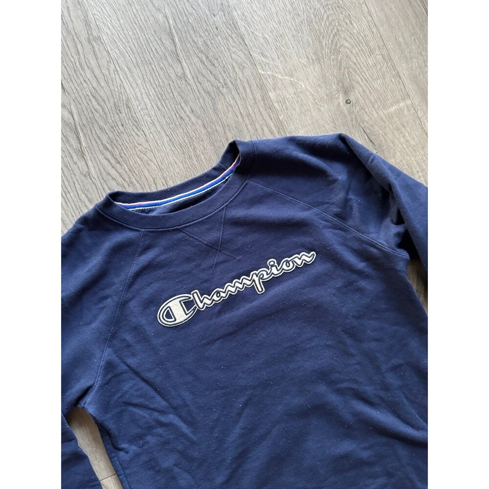 Champion Crewneck Sweater Women’s Size Small Blue